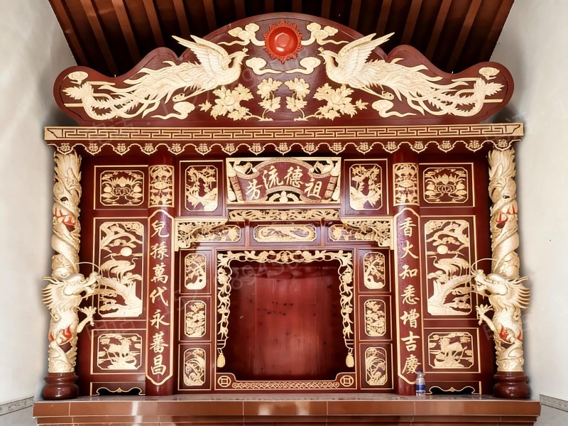 白城描金凤凰神台